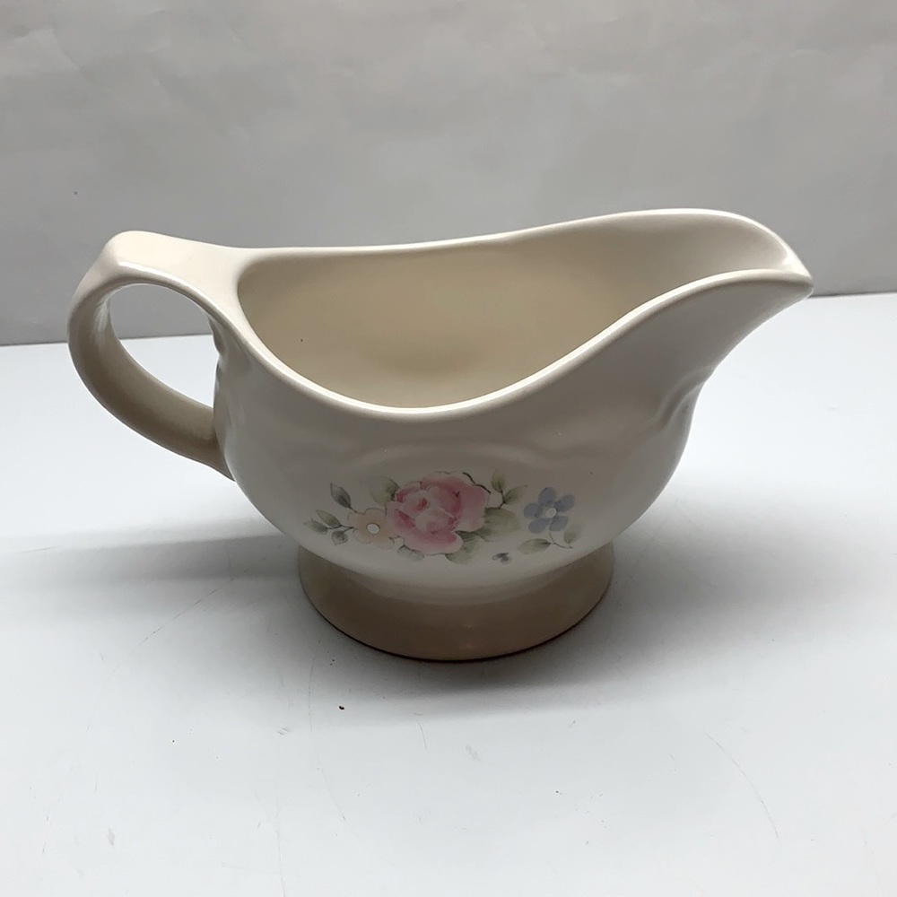 Pfaltzgraff Tea Rose Gravy Boat floral